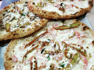 Pizzeria Divina