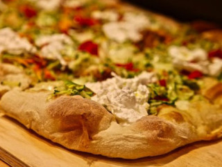 Farinando Pizza Alla Pala