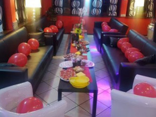 Wine Fashion Cafe