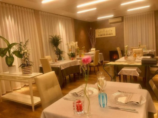 Trattoria Lago Di Gruma