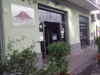 L'altro Royal Pub Di Nicotra Daniel