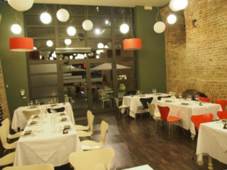 Tra La Terra E Il Cielo