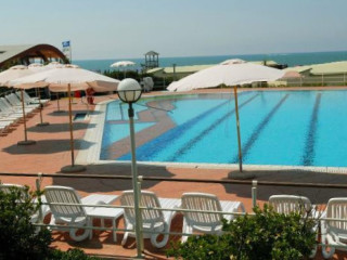 Sporting Beach