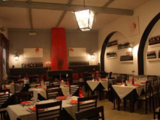 Bianco Rosso E Pannone