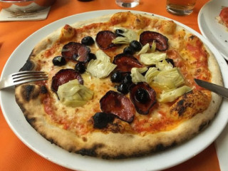 Pizzeria La Carriola