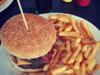 Iani Burger Iani Cafe