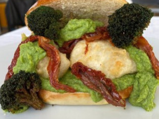 Nonna Burger More