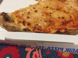 Magik Pizza