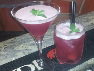 Niko Caffe'