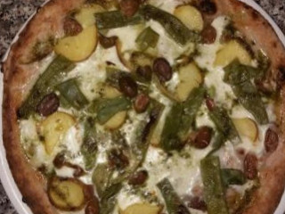 La Pizzeria