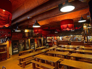 Al Luppolo Saloon