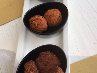 Dogali Burgers