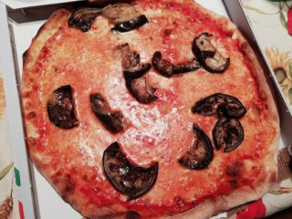L'angolo Della Pizza