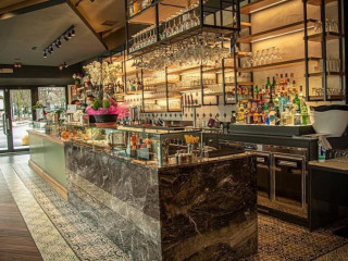 Moi Lounge Bistrot