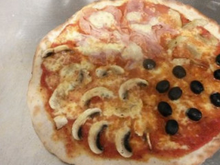 Pizzeria La Gatta Nera