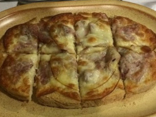 Pizzeria Golden City