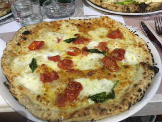 Sua Maesta' La Pizza