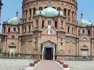 Casa Del Pellegrino