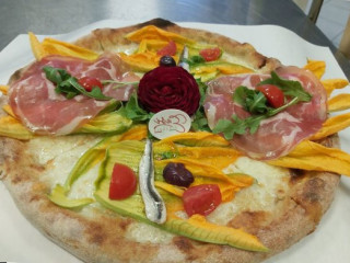 Easi Pizzeria