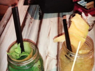 Vanity Cafe