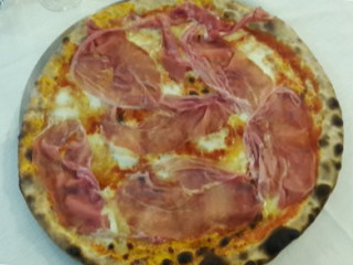 Pizzeria Cares C'e'