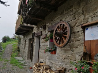 Rifugio Escursionistico Trattoria Del Gallo Al Sole