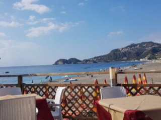 Maniel Beach