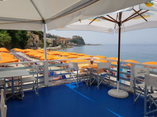 Cala Delle Feluche