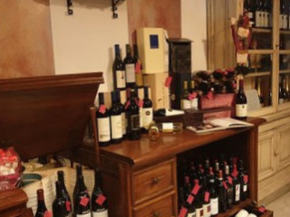 Primo Wine And Cocktail