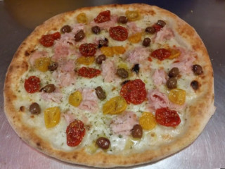 Zelig Pizza