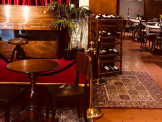 Foyer Del Teatro