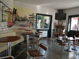 Street Caffé