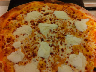 Pizzeria Regina Di Mirashi Edmont