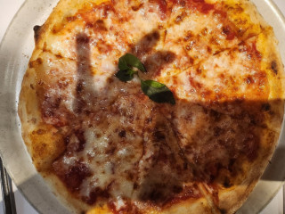 O’sarracino Pizza Food