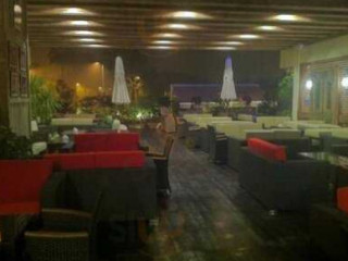 Carlos Cafe
