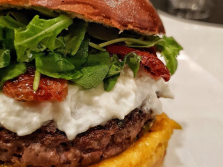 Dattolo Burger House
