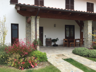 Dimora Di Langa C. Bianca
