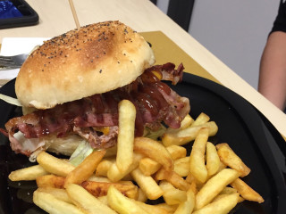 The Fox Burger