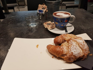Cafe Museion Food Loungebar