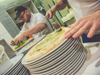 Retourner Pizzeria