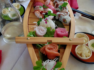 Shan Running Sushi Bressanone