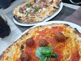 Pizzeria Braceria Essenza Del Gusto