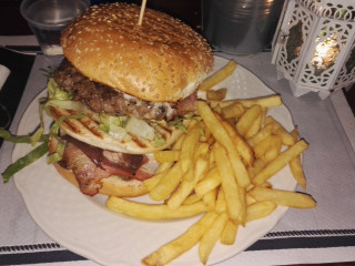 Meno Uno Risto Pub