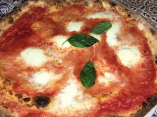 Catania Cucina Pizzeria