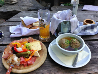 Schlosswirt Juval
