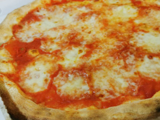 Pizzeria