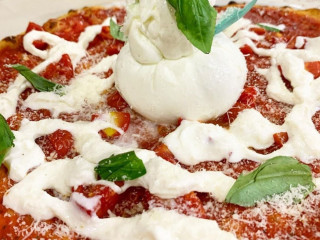 Cocchi's Trattopizzeria