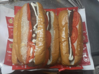 مطعم وكوفي شوب التكيه