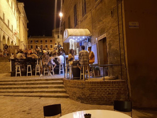 Hemingway Cafè