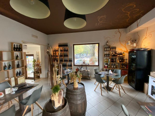 At The Kiosk Of Rambelli Guido C.